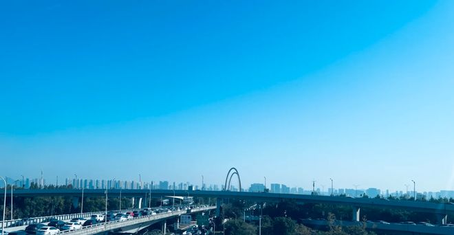 威力!周一早高峰这些路段建议绕行……开元ky棋牌三桥断流之江周末过江已感(图4) 威力!周一早高峰这些路段建议绕行……开元ky棋牌三桥断流之江周末过江已感(图4)